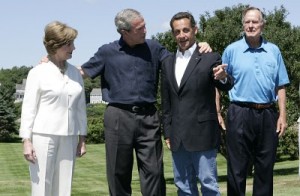 Nicolas Sarkozy et George W. Bush Nicolas Sarkozy et George W. Bush
