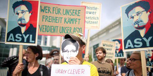 manifestation-allemagne-snowden