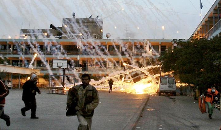 Pluie de projectiles incendiaires sur Rafah pendant l'Opération Colonne de Nuée  en 2012
