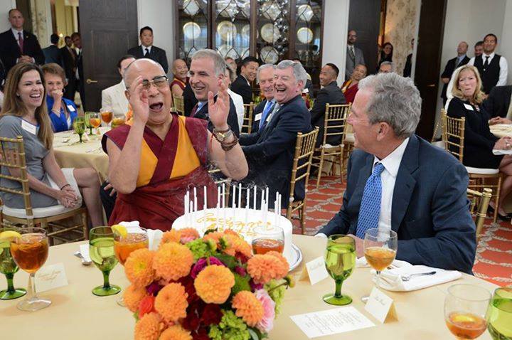 dalai-lama-bush-cia