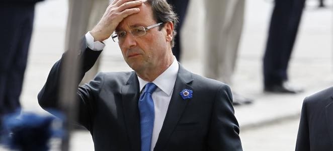 Résultat de recherche d'images pour "françois hollande très déçu"